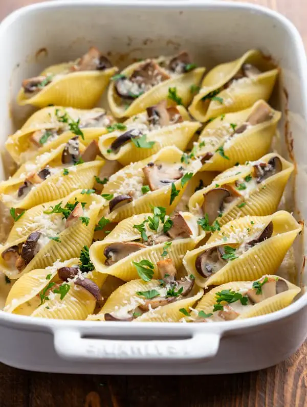 Creamy Garlic Mushroom Stuffed Shells